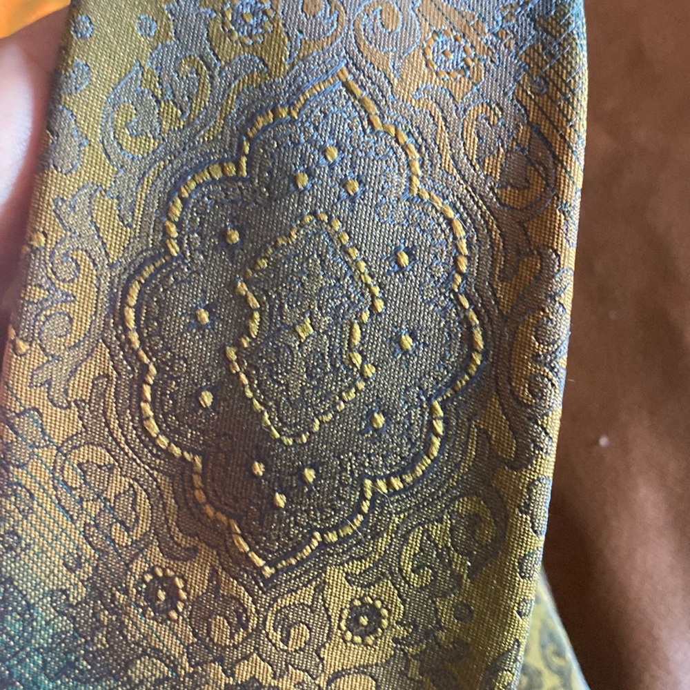 Wembley Blue and Gold Patterned Tie